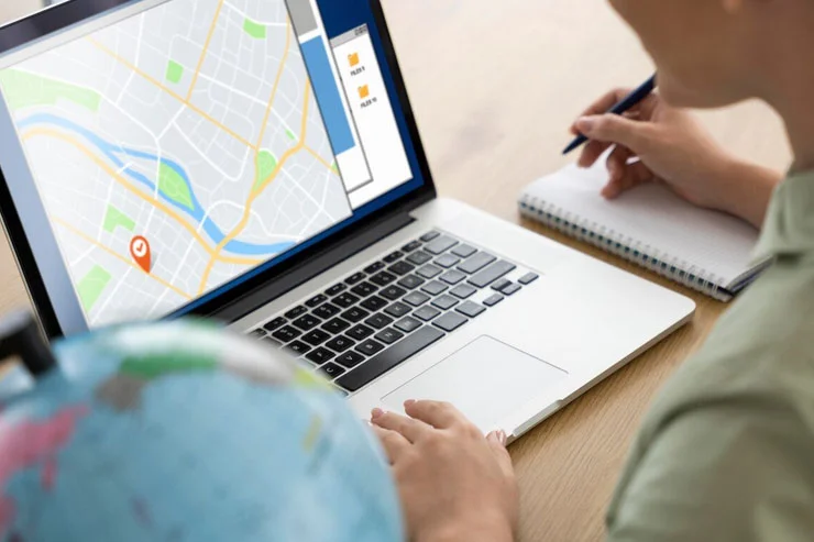 Lady-on-Laptop-Searching-For-How-Web-Design-&-Local-SEO-Grow-Sydney-Businesses